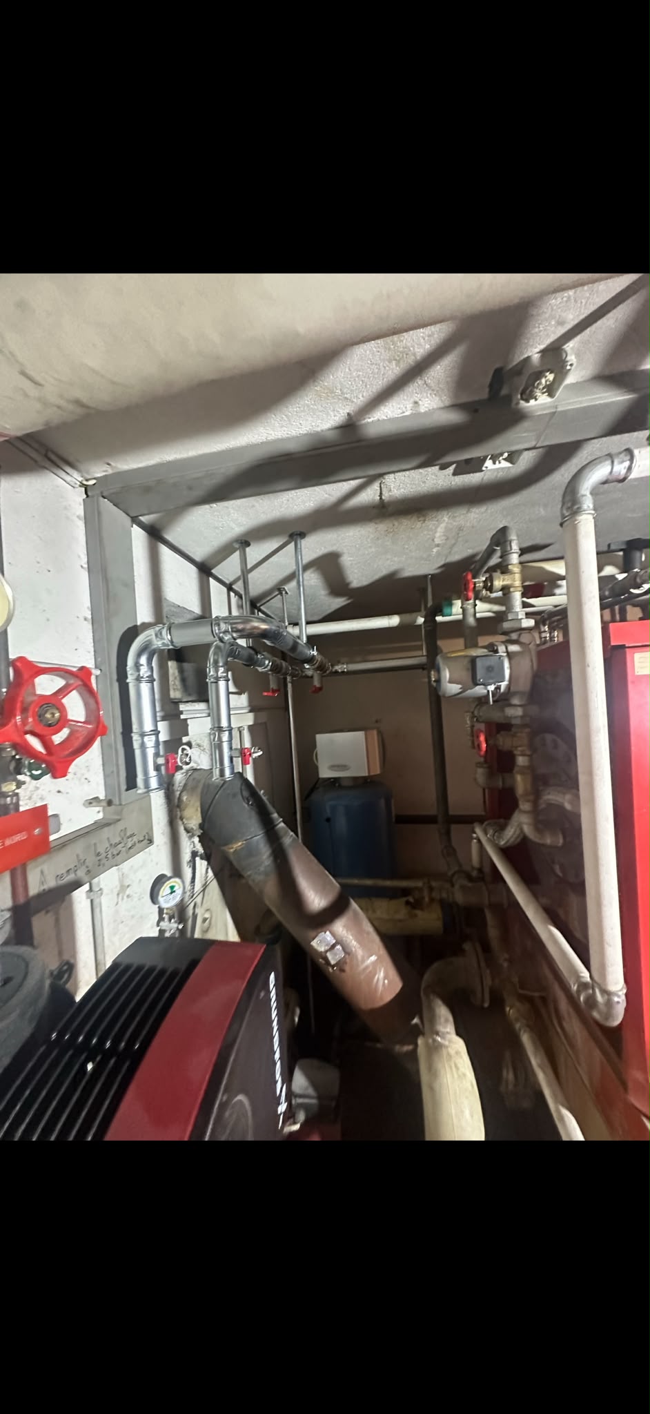 MSCV SA boiler room with pump and connections in Fribourg